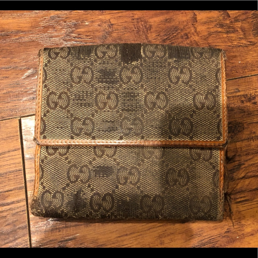 Authentic Gucci D Ring Monogram Bifold Wallet - image 3